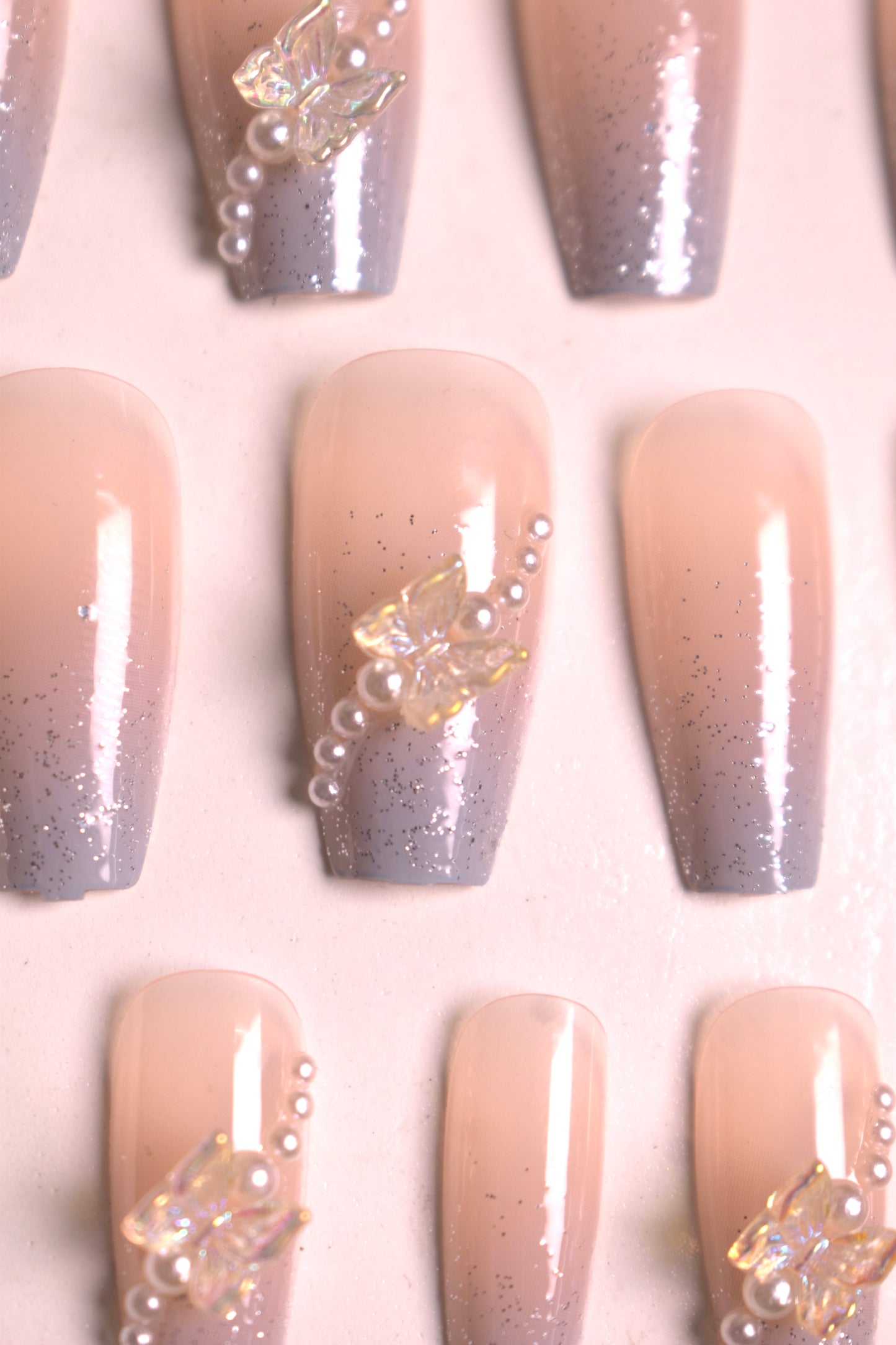 Charm Pearls Press On Nails