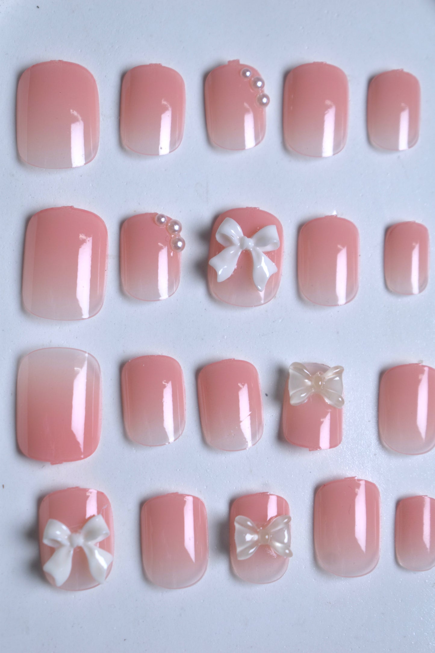 Adorable Bow & Pearl Embellished False Nails