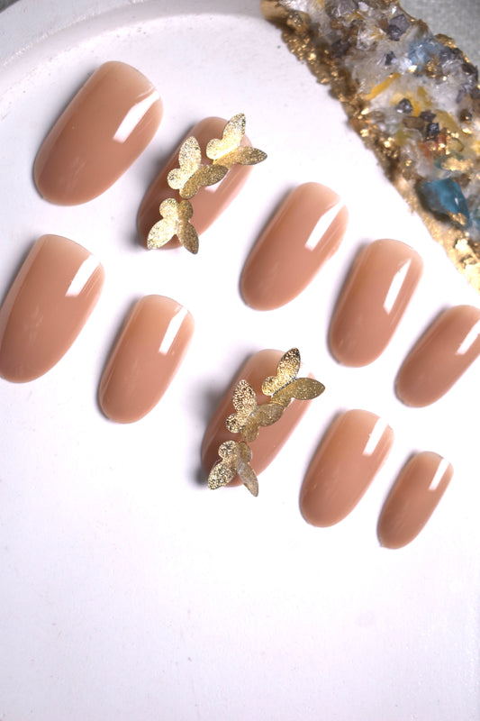 "Butterflies & Beige" press-on nail set!