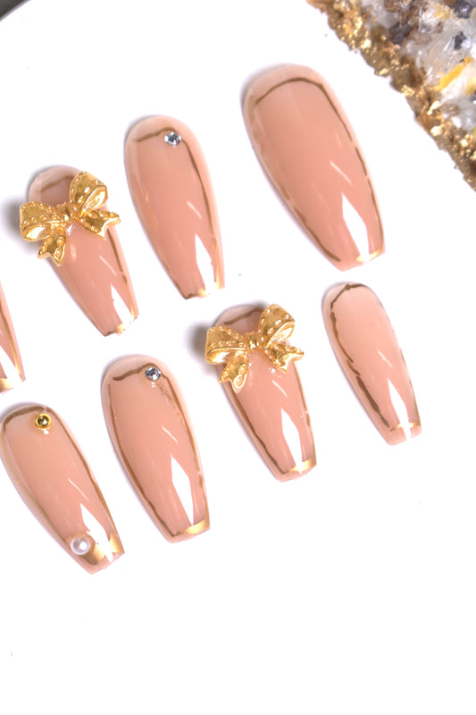 "Golden Bow" press-on nail set